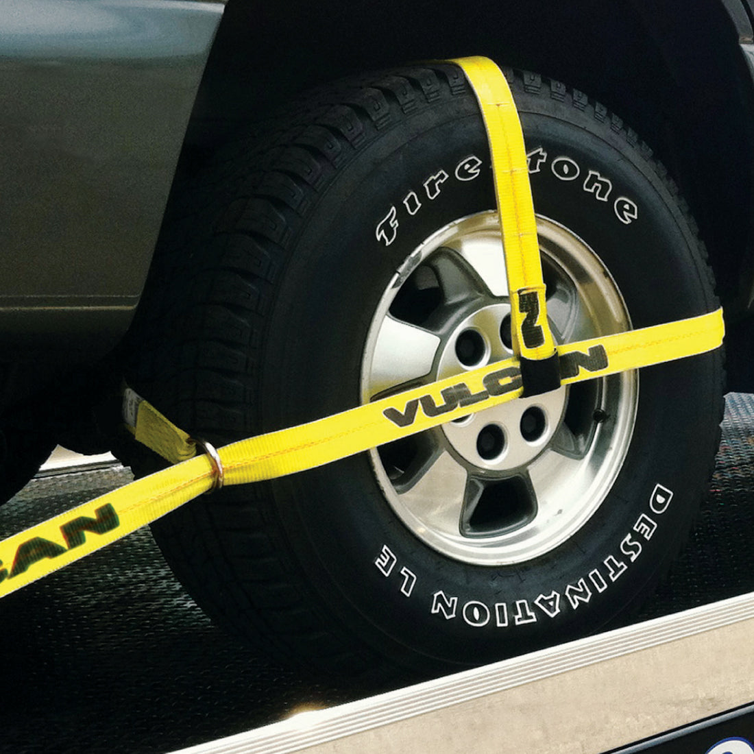 VULCAN Car Tie Down Kit - Adjustable Loop - Snap Hooks - Classic Yellow - Complete Kit Includes 4 Straps and 4 Ratchets